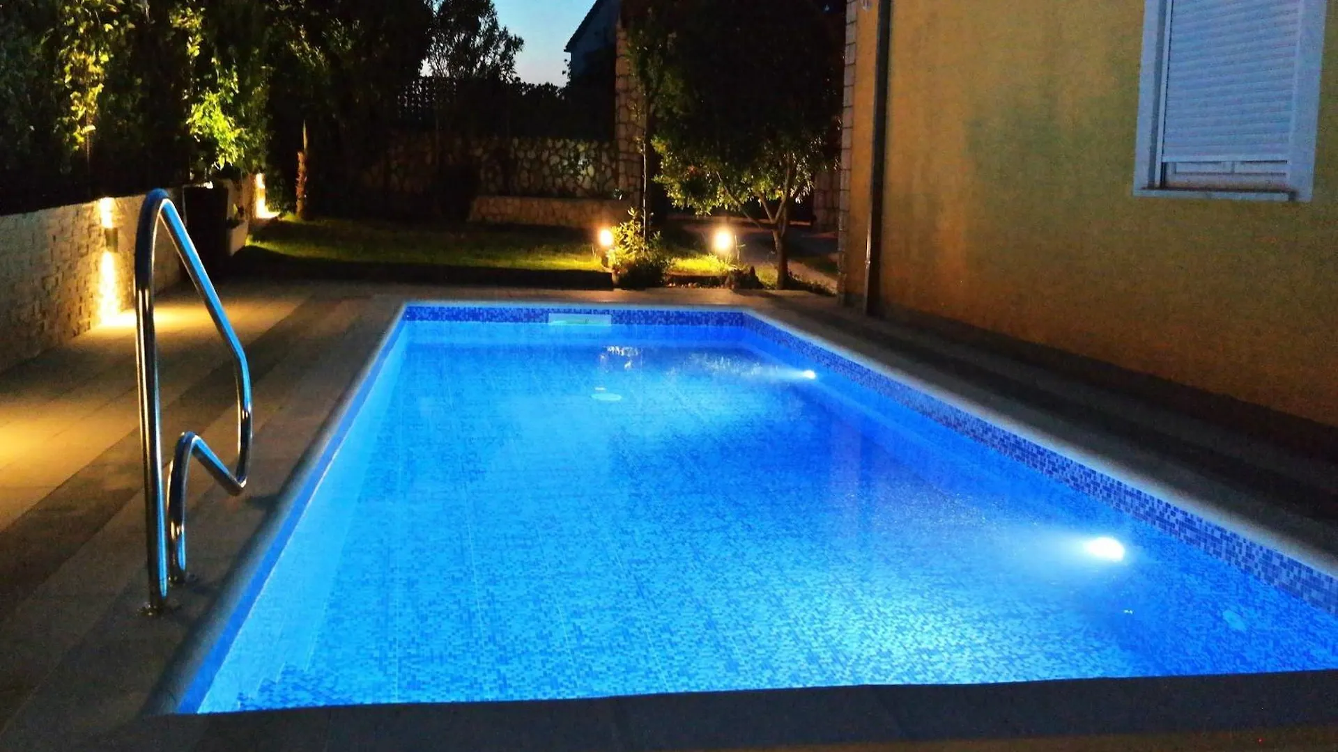 Scenic Holiday Home In Silo 0*, Silo (Krk)
